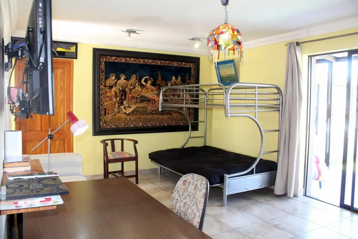 Hotel Suryia Sleeps Kapstadt